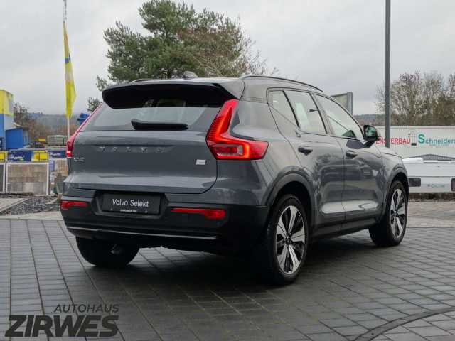 Volvo XC40 AWD Plus Recharge Twin Engine