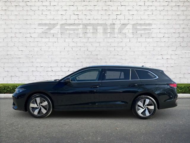 Volkswagen Passat 1.5 eTSI Business DSG Variant