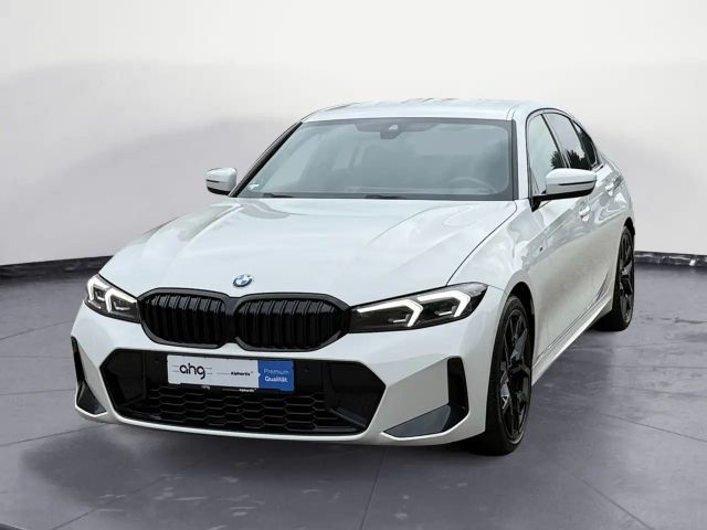 BMW 320 320d M-Sport Sedan xDrive