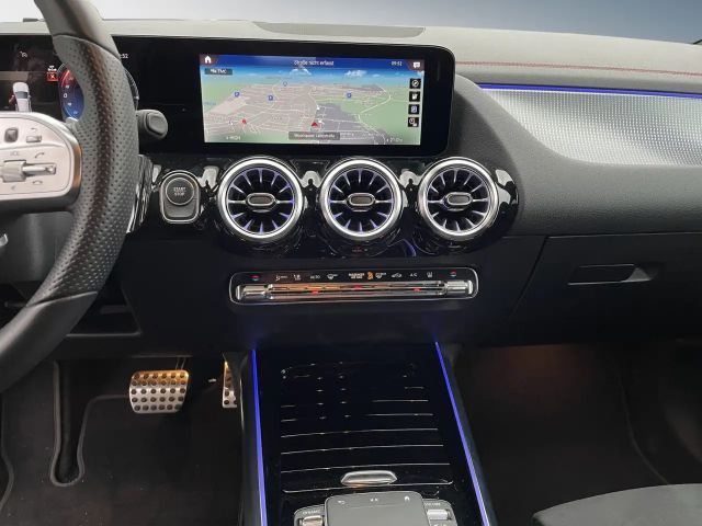 Mercedes-Benz EQA 300 4MATIC AMG Line