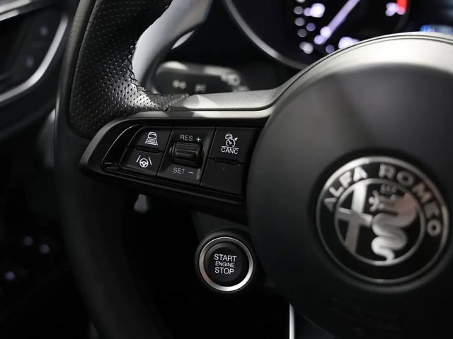 Alfa Romeo Giulia AT8 AWD Q4