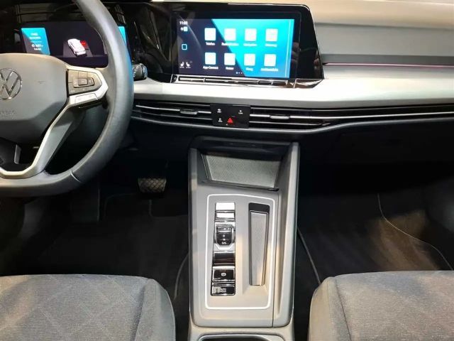 Volkswagen Golf 1.5 eTSI DSG Life