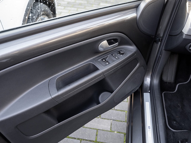 Volkswagen e-up! Plus Style