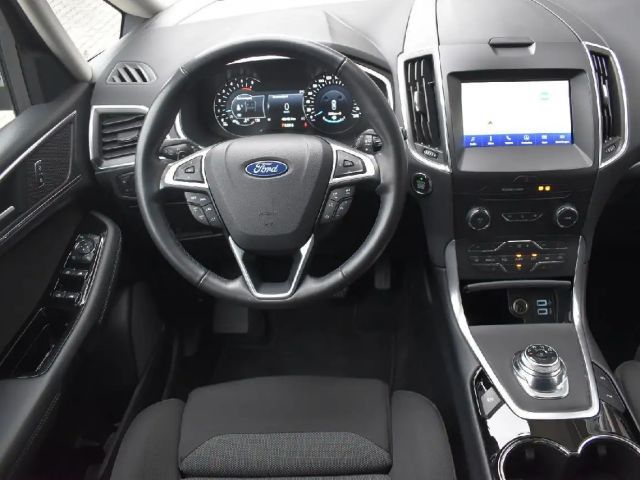 Ford S-Max Titanium
