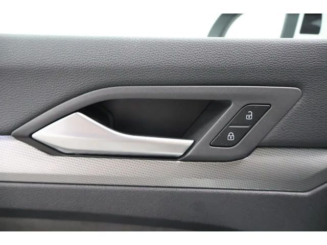 Volkswagen Golf 2.0 TDI DSG Golf VIII Style