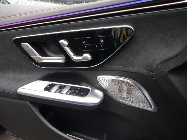 Mercedes-Benz EQE 43 4MATIC Sedan