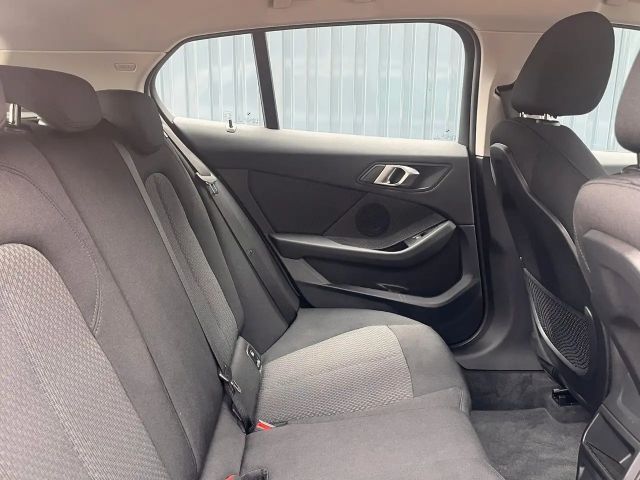 BMW 116 116i 5-deurs Sedan