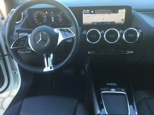 Mercedes-Benz B 180 Progressive