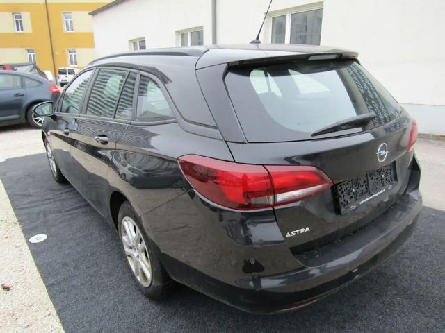 Opel Astra Edition