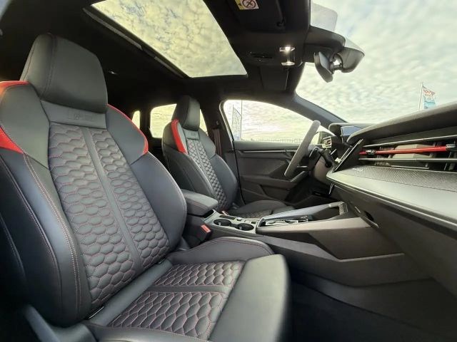 Audi RS3 S-Tronic Sedan Sportback