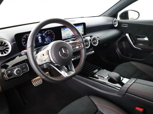 Mercedes-Benz A 180 AMG Line