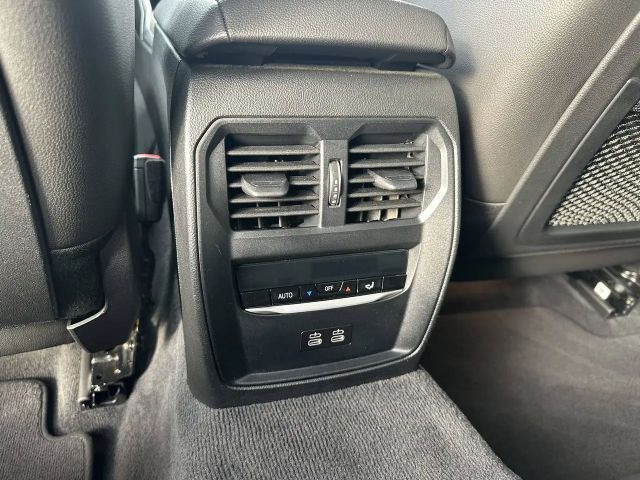 BMW 330 330e M-Sport Touring