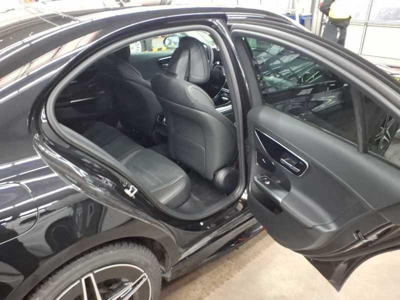 Mercedes-Benz C 220 AMG Line C 220 d Sedan