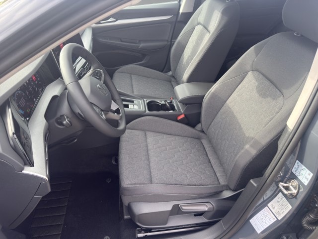 Volkswagen Golf 1.5 eTSI DSG Golf VIII