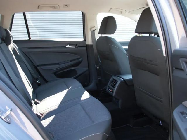 Volkswagen Golf Move Variant