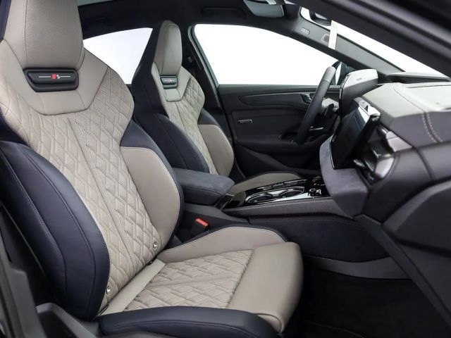 Audi A6 Quattro S-Tronic Sedan