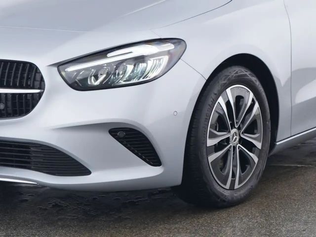 Mercedes-Benz B 200 Progressive Sedan