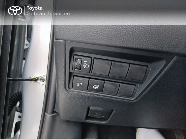 Toyota Yaris Hatchback Hybride Style