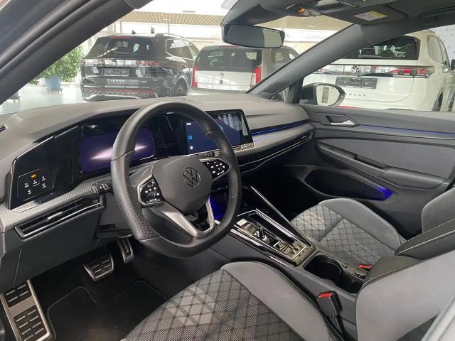 Volkswagen Golf 1.5 eTSI R-Line Style