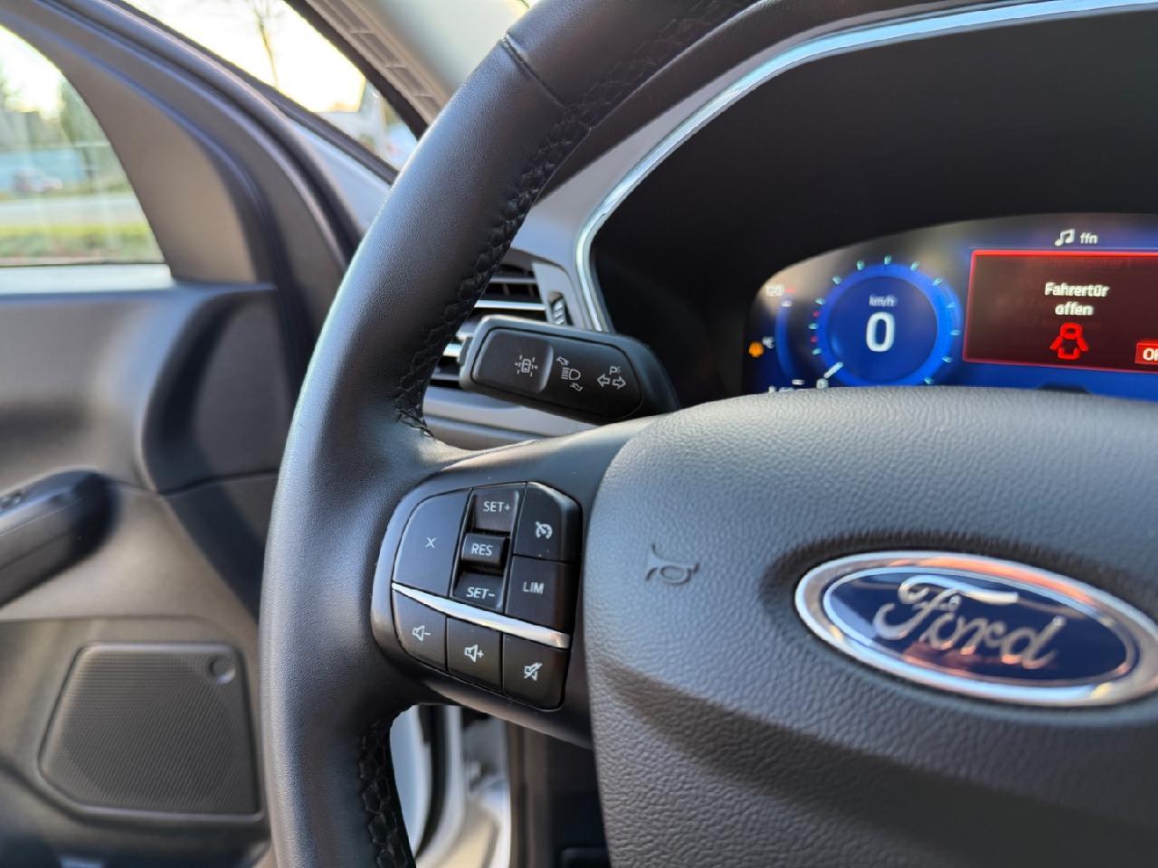 Ford Kuga Hybrid Plug in Hybrid Titanium