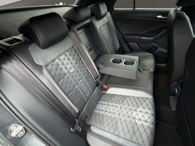 Volkswagen T-Roc 1.5 TSI DSG R-Line