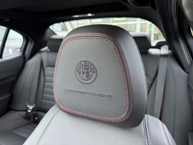 Alfa Romeo Giulia Competizione+SCHIEBEDACH+HARMAN+LEDER+BREMBO+