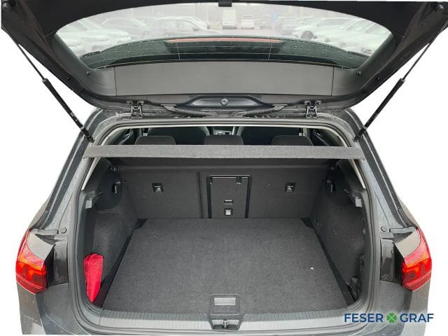 Volkswagen Golf 1.5 eTSI DSG Life