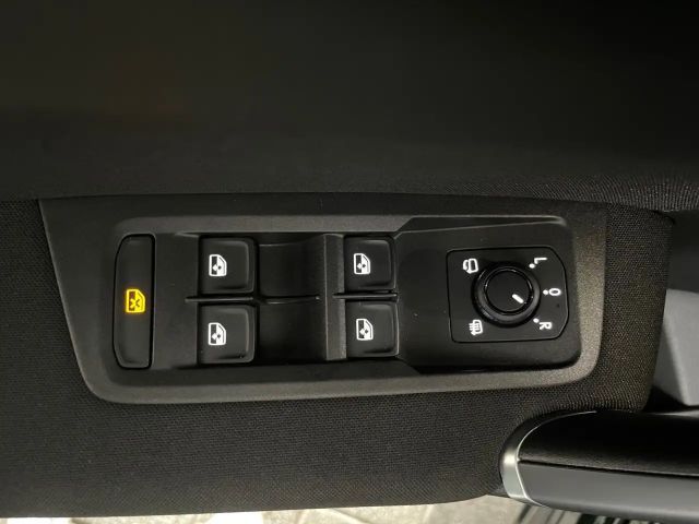 Volkswagen Touran DSG R-Line