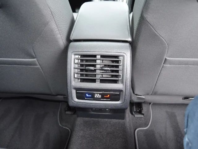 Volkswagen Golf 1.5 TSI Golf VIII Life