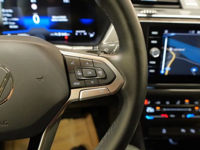 Volkswagen Touran 1.5 TSI DSG