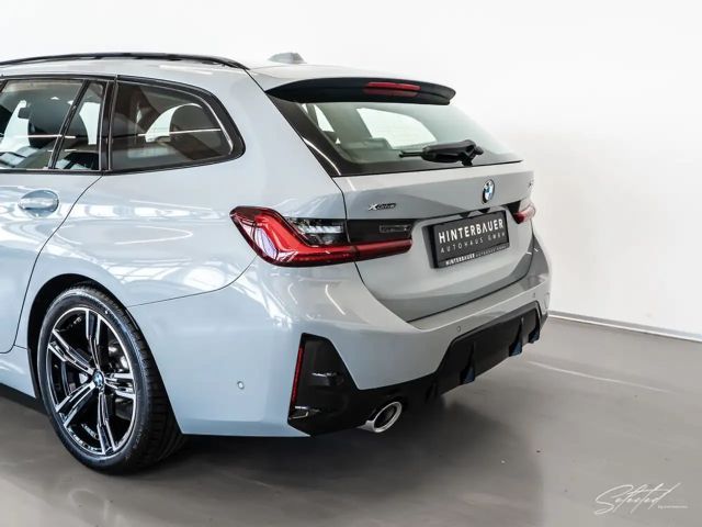 BMW 330 330i M-Sport Touring xDrive