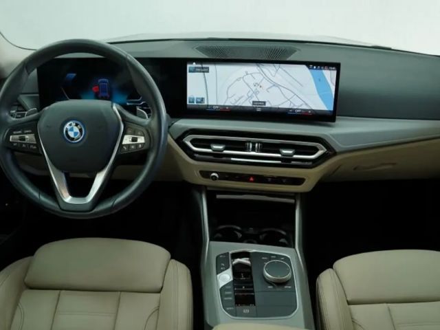 BMW 320 320e Touring