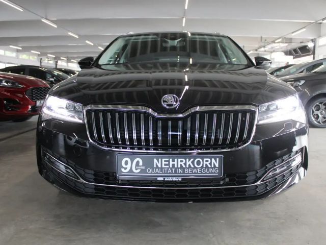 Skoda Superb 2.0 TDI Combi Style Style