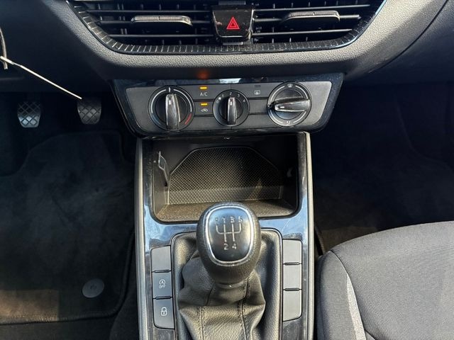 Skoda Fabia FABIA Essence