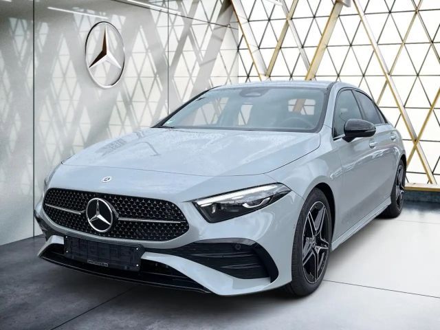 Mercedes-Benz A 180 AMG Line