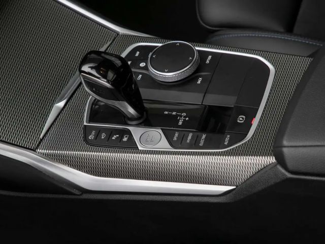 BMW 330 330e M-Sport Touring