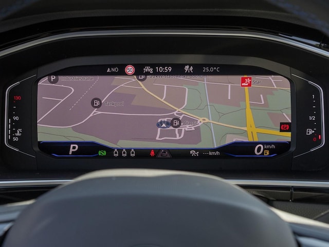 Volkswagen T-Roc T-Roc R TITAN-ABGAS PANO LM19 MATRIX