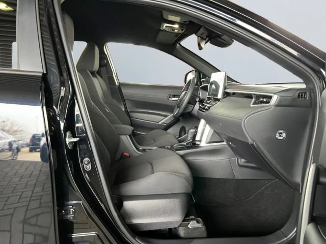 Toyota Corolla Cross Hybride Team D