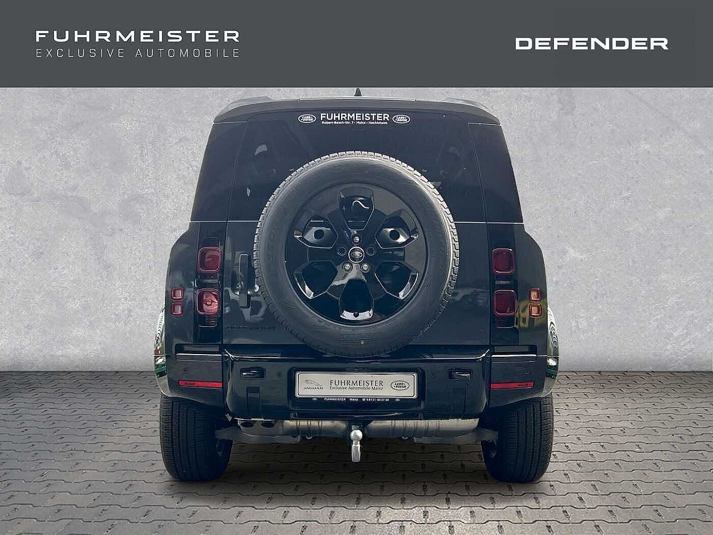 Land Rover Defender 110 Dynamic HSE