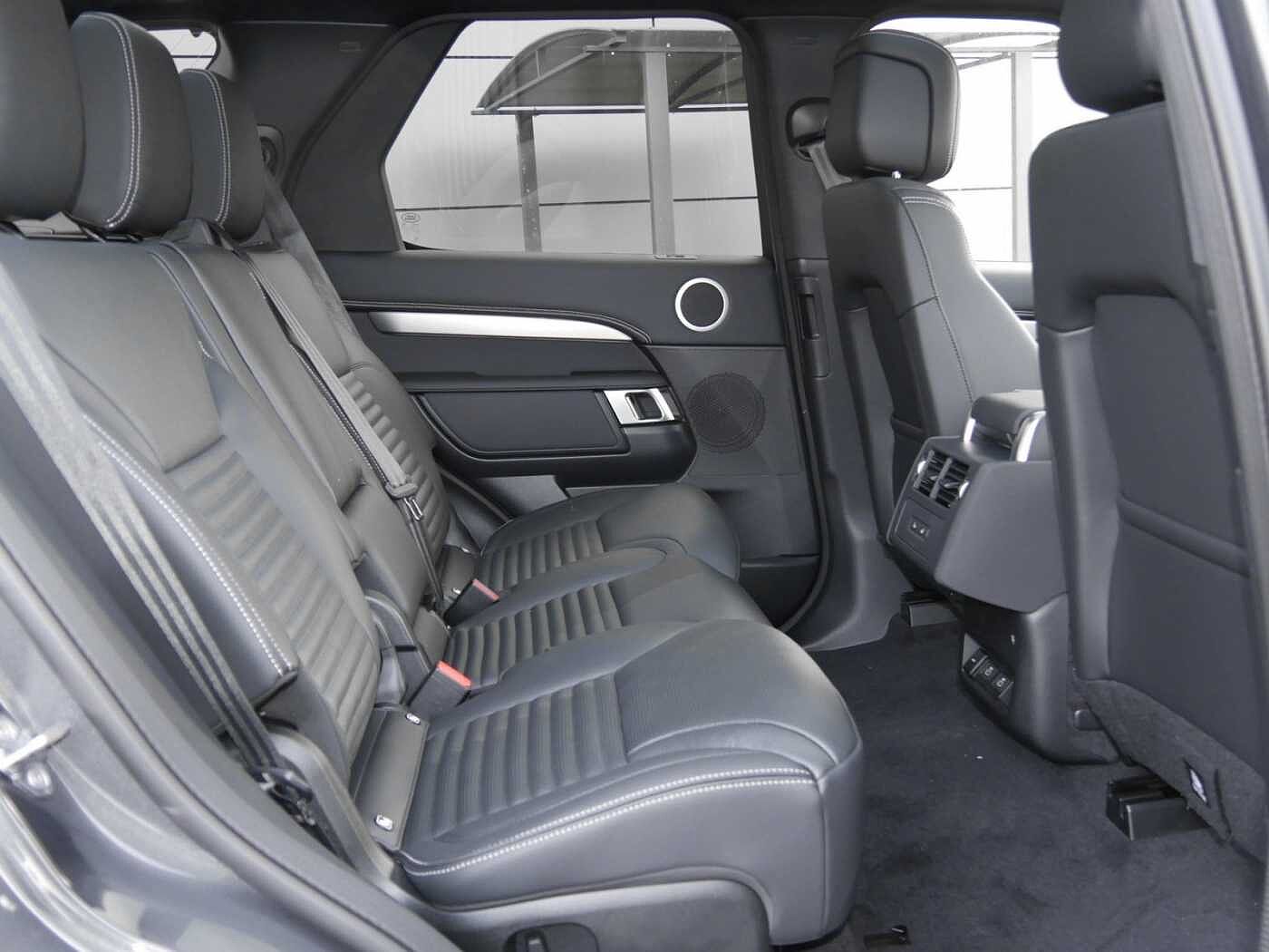 Land Rover Discovery D250 Dynamic SE