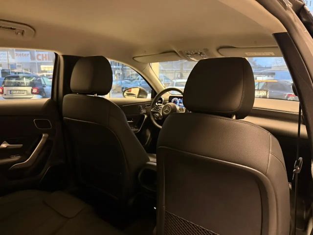 Mercedes-Benz A 200 Progressive