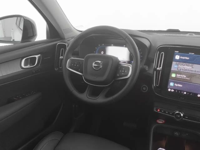 Volvo XC40 Dark Plus