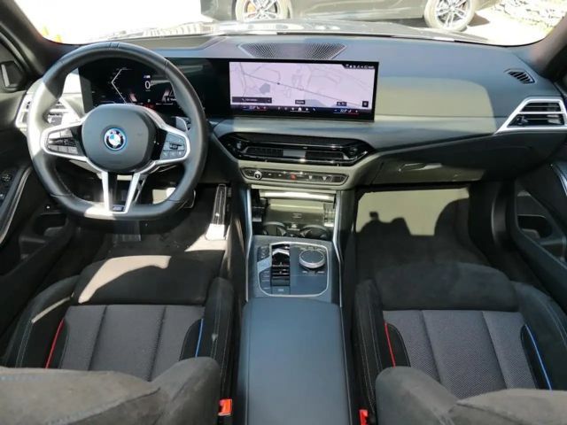 BMW 330 330e M-Sport Touring xDrive