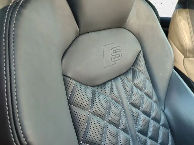 Audi Q7 50 TDI Quattro S-Line