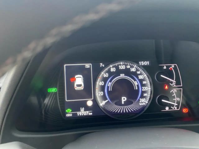 Lexus UX 250h Style Edition