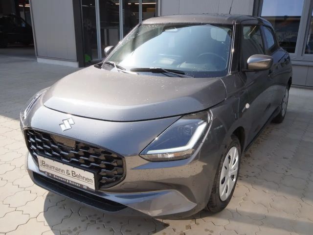 Suzuki Swift Club Hybrid