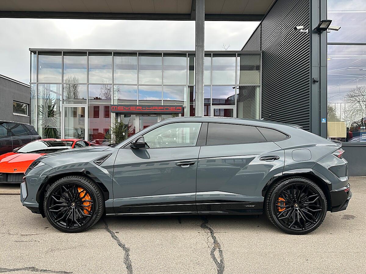 Lamborghini Urus URUS SE