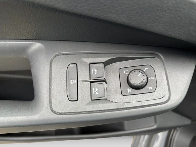 Volkswagen Caddy TDI 75 KW PDC Sitz + Frontscheibe beheizt