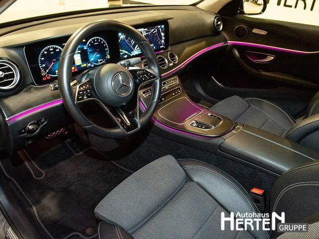 Mercedes-Benz E 300 AVANTGARDE Estate