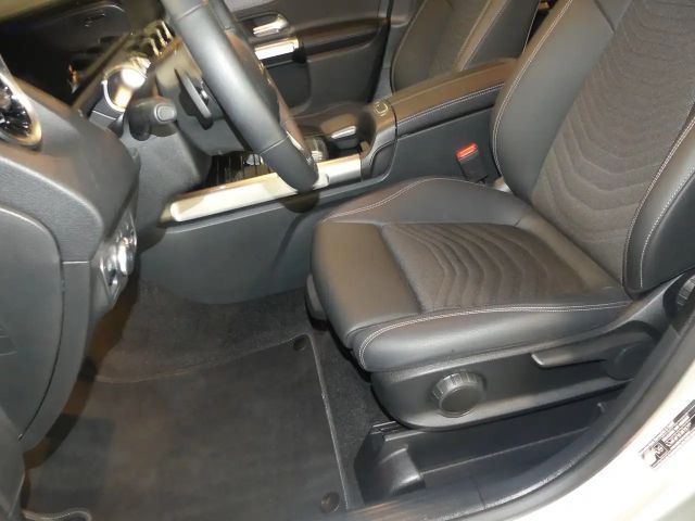 Mercedes-Benz GLB 200 Progressive